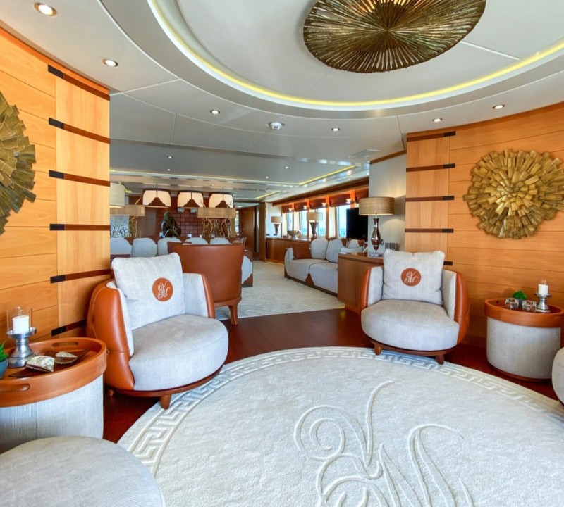 Upper Deck Circular Lounge