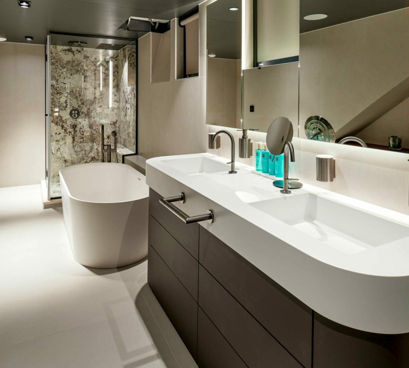 VIP Cabin Bathroom