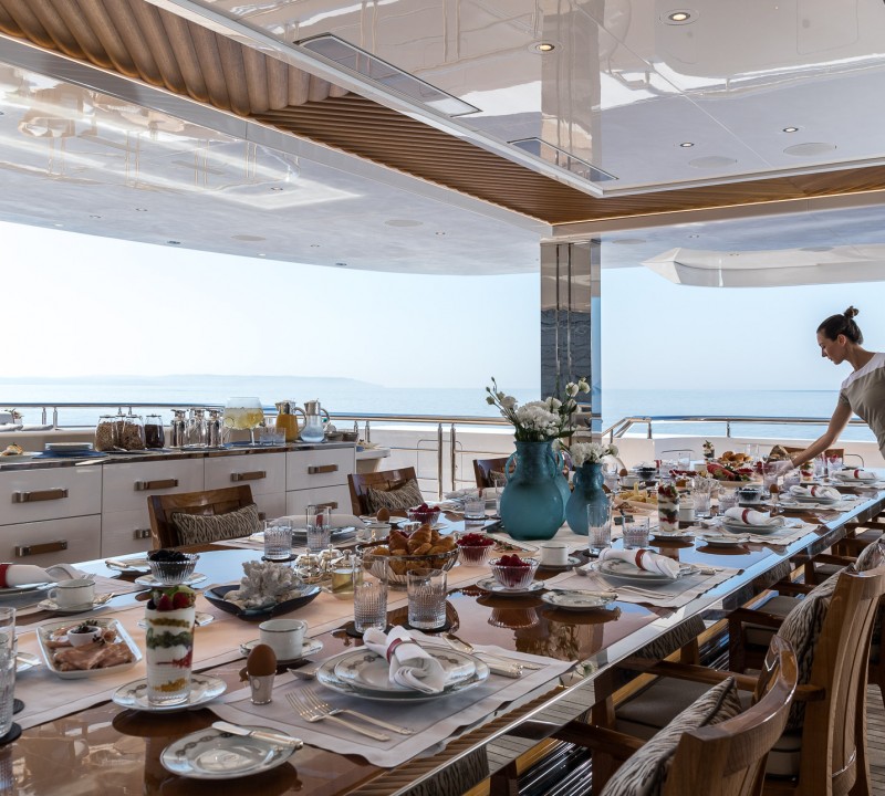 Wheelhouse Aft Deck Breakfast
