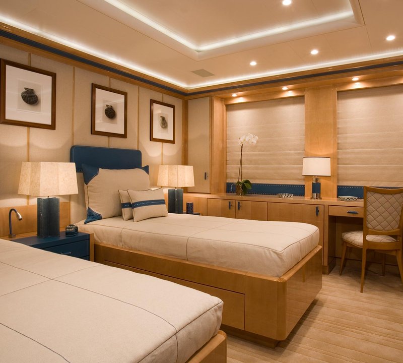 Twin-cabin