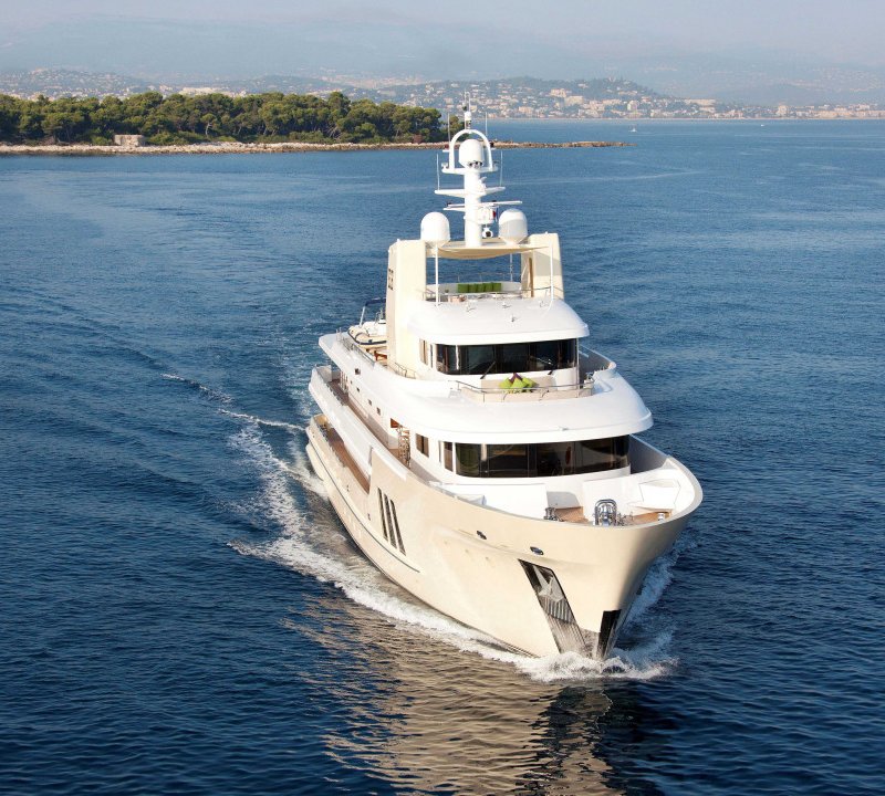 YAcht E&E By Vripack - Bow Profile