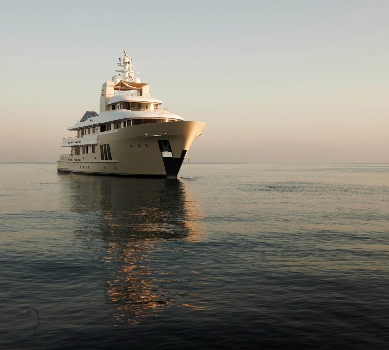 YAcht E&E By Vripack - Bow Profile