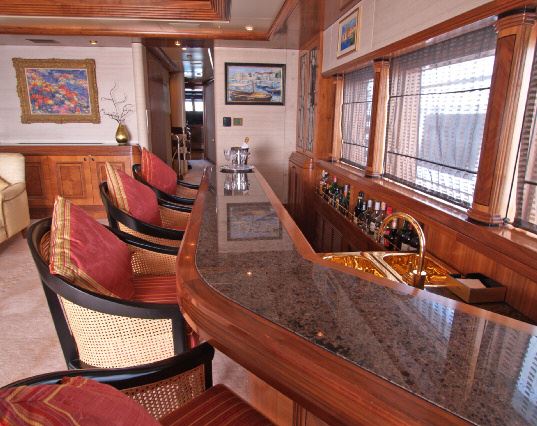 Yacht ALASKA -  Skylounge Bar Close up