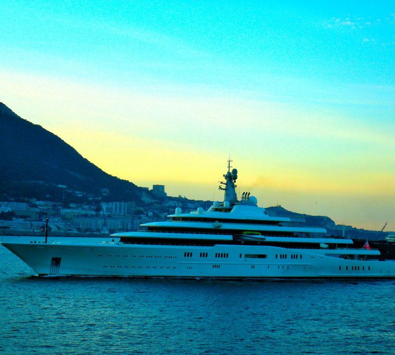 Yacht ECLIPSE In Gib