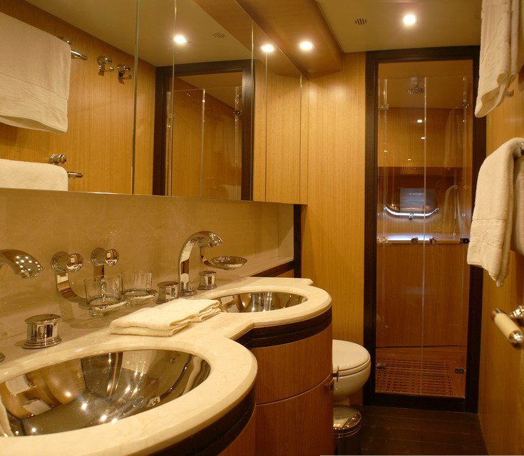 Yacht EOL B - VIP Ensuite