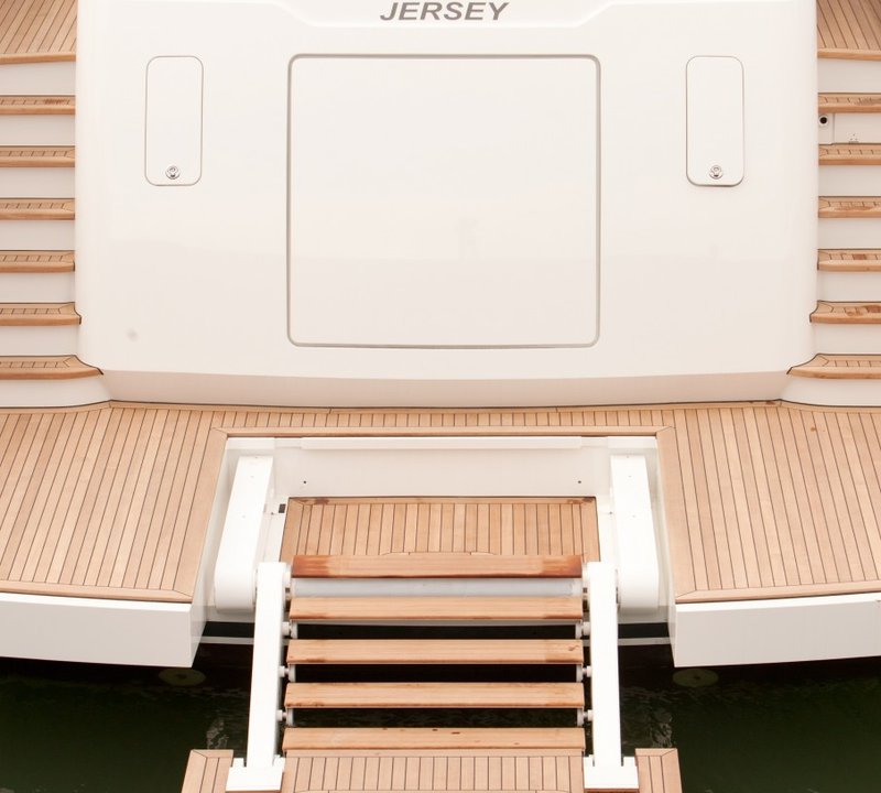 Yacht FIREFLY By Mulder - Extended Swim Platform