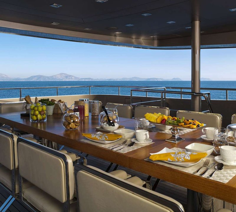 Yacht GEOSAND - Outside Dining