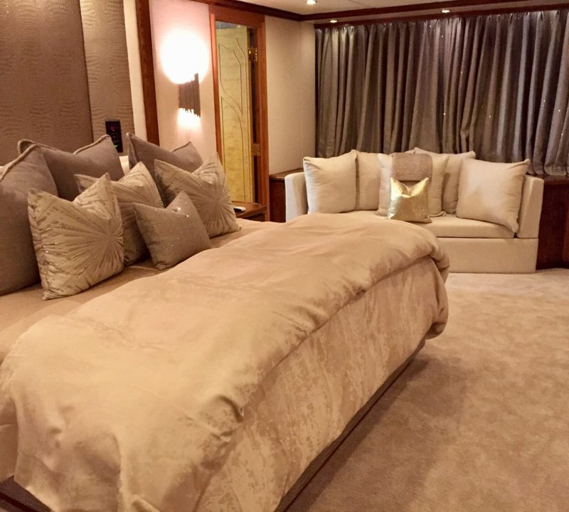Yacht GRAND ILLUSION - Master Cabin