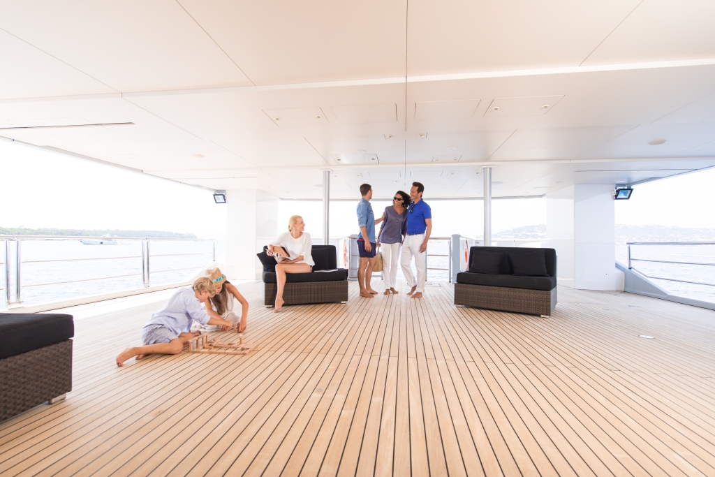 Yacht IDOL - Spacious Deck