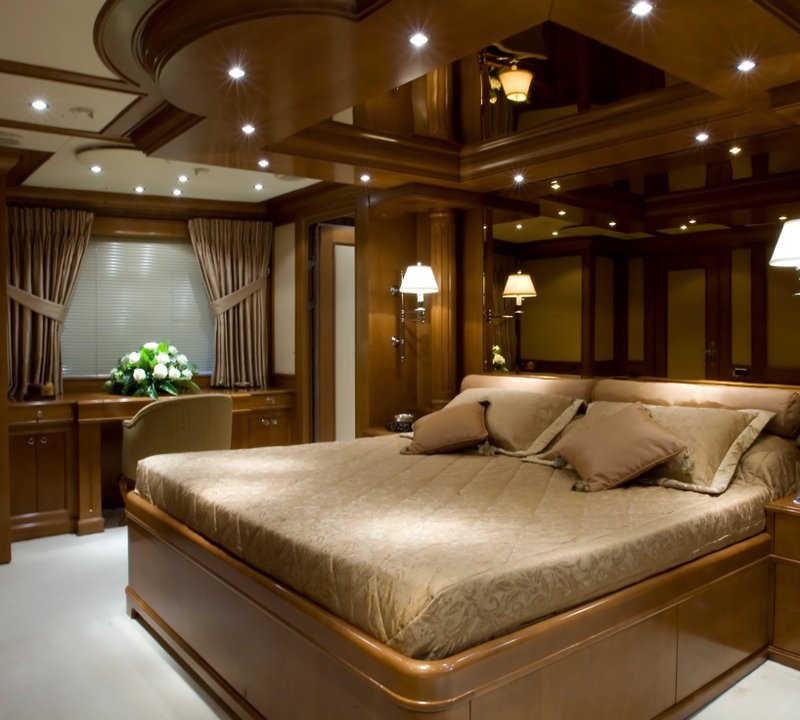 Yacht INSIGNIA - Master Cabin