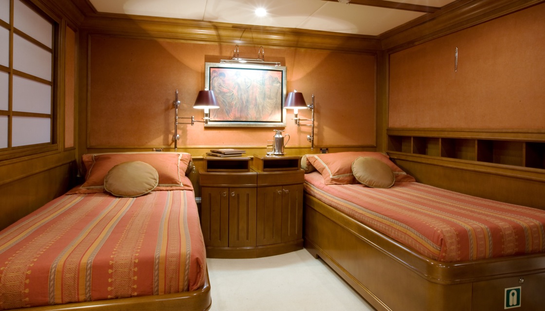 Yacht INSIGNIA - Twin Cabin