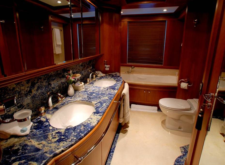 Yacht LA DEA -  Master Ensuite