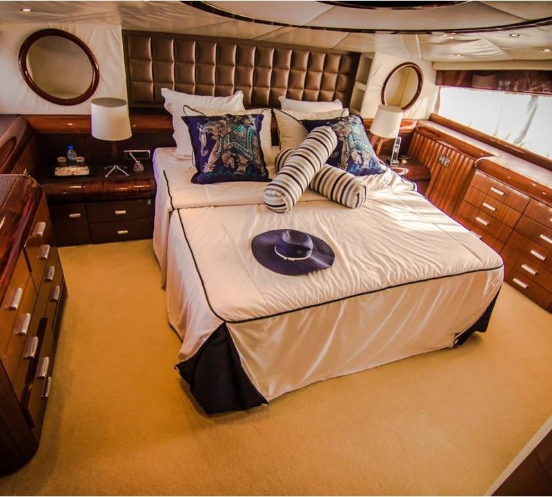 Yacht LOR - Master