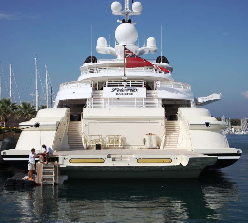Yacht PELORUS Aft - Image Courtesy of LiveYachting