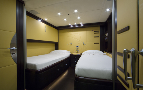 Yacht QUID PRO QUO -  Twin Cabin