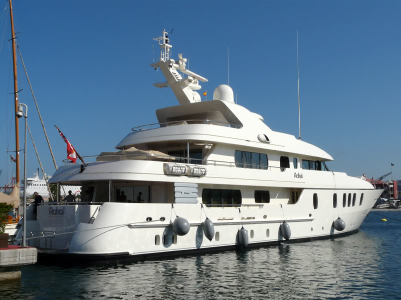 Yacht RAHAL