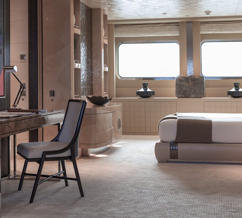 Yacht RoMEA By Abeking & Rasmussen - Cabin And Desk