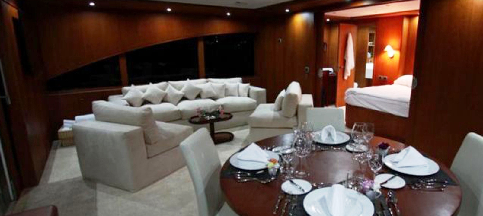 Yacht Seven Spices -Sky Suite