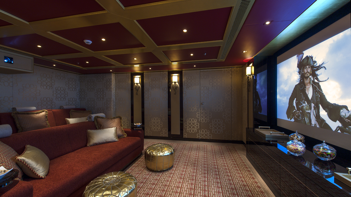 Yacht Solandge - Movies