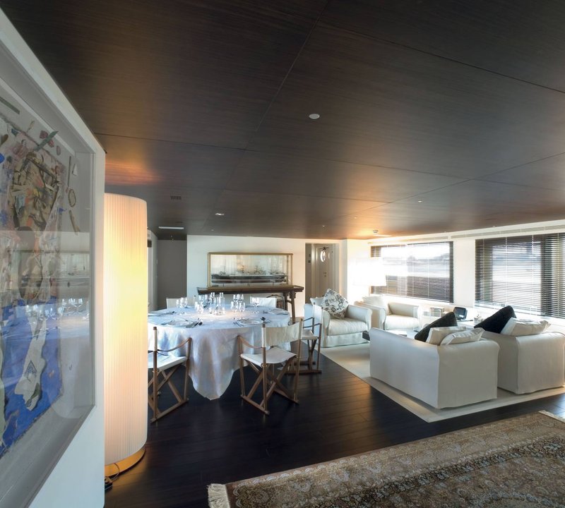 Yacht TRIBÙ By Mondo Marine - The Dining Table