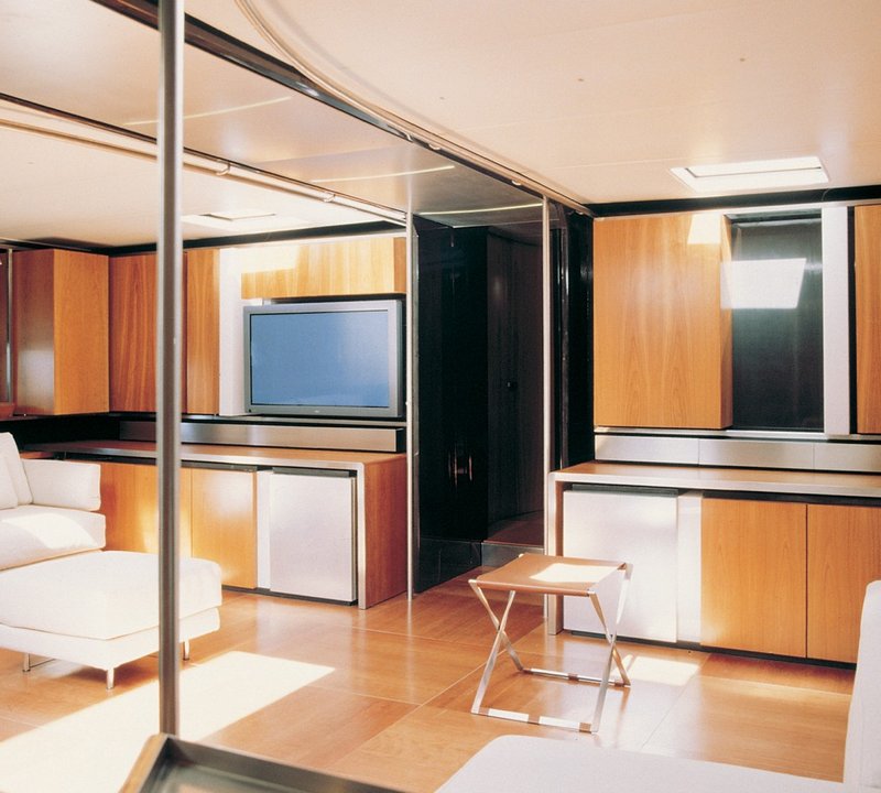 Yacht Wally B Salon