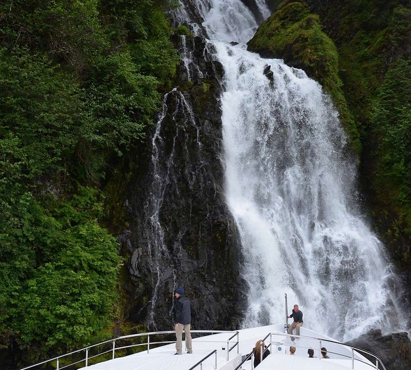 Yacht Charter Vacation In Alaska