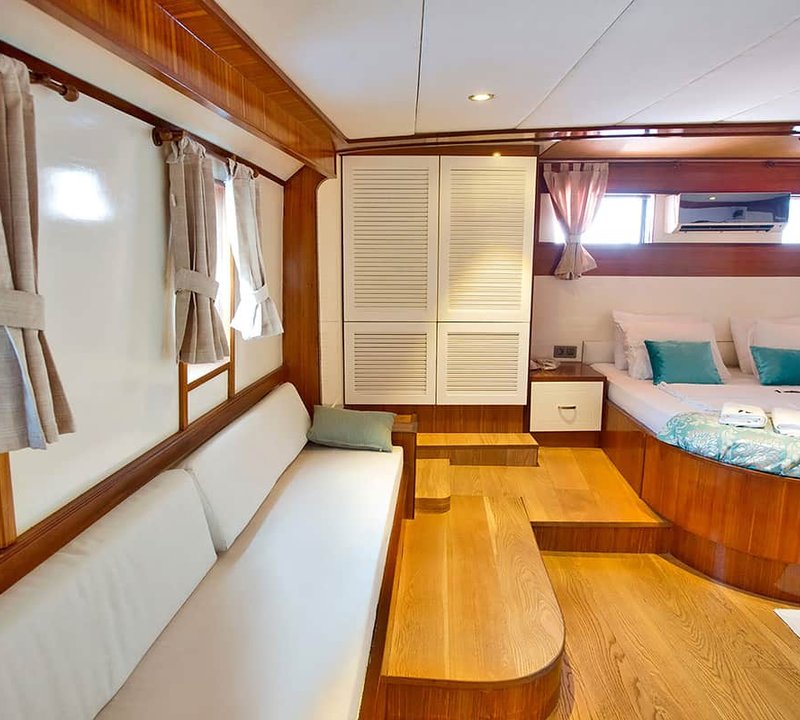 Yasemin Cabin