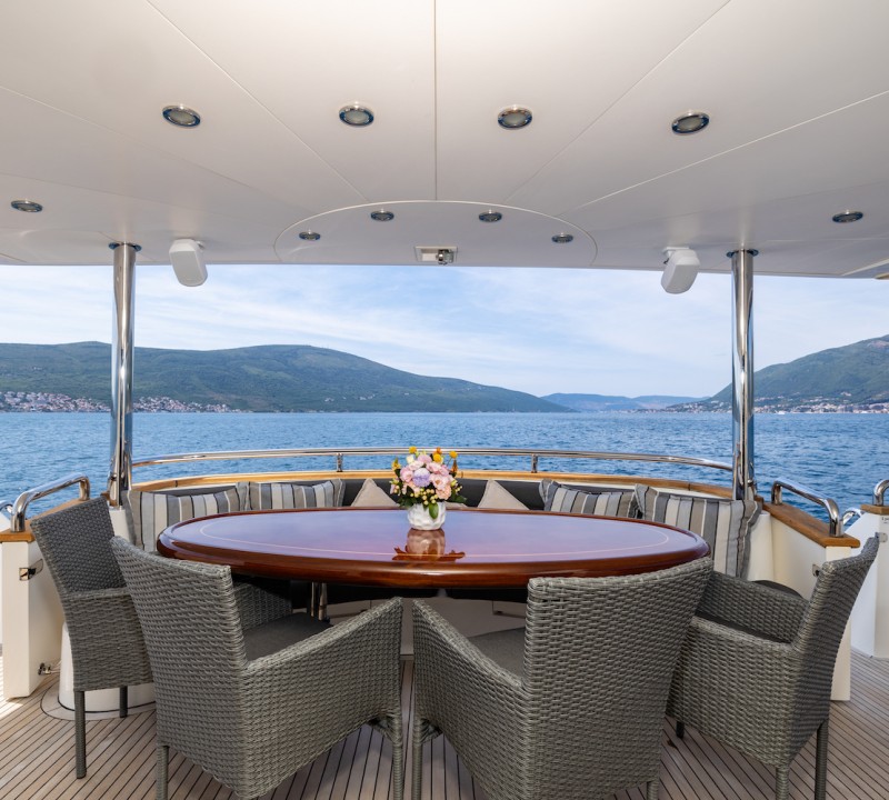Af Deck Dining Area