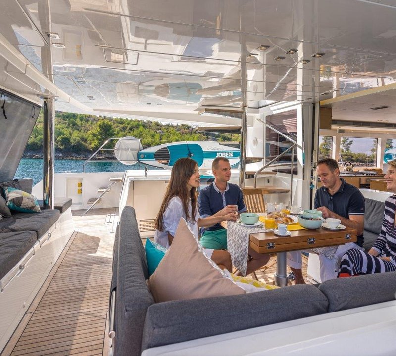 Aft Deck Seating