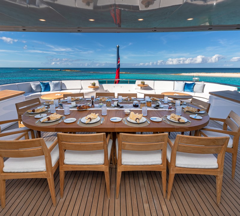 Al Fresco Dining