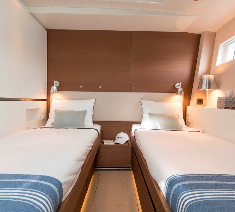 Twin cabin