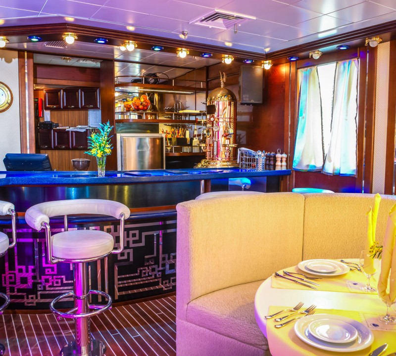 Bar And Dining Area