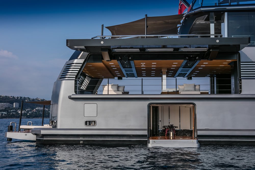 Beach Club And Aft Deck