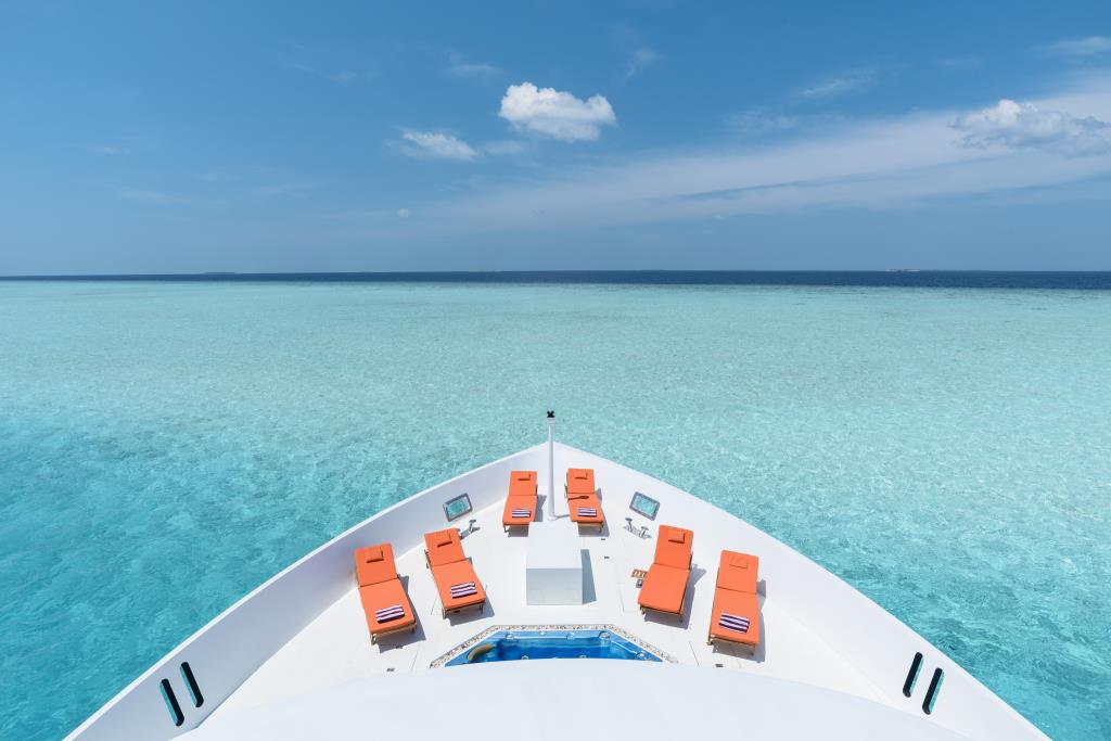 Bow In The Maldives