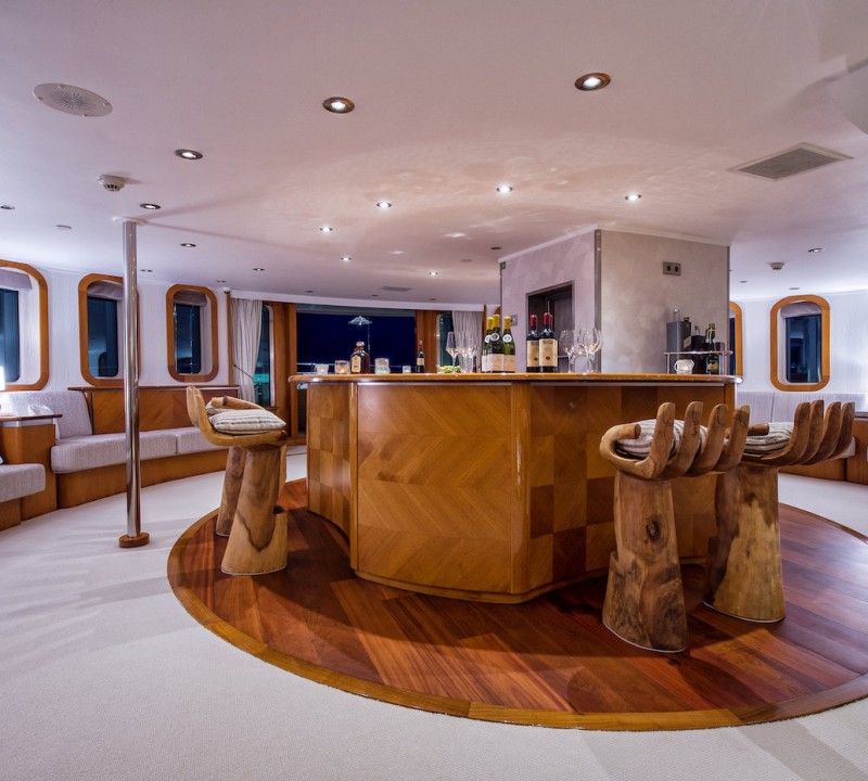 Central Bar Area