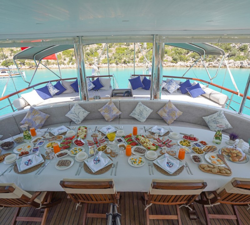 Dining Set Up Alfresco