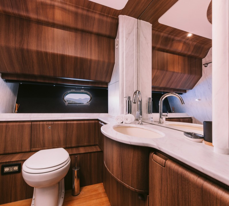 Double Bathroom