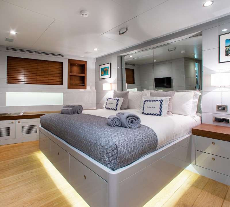 Double Cabin