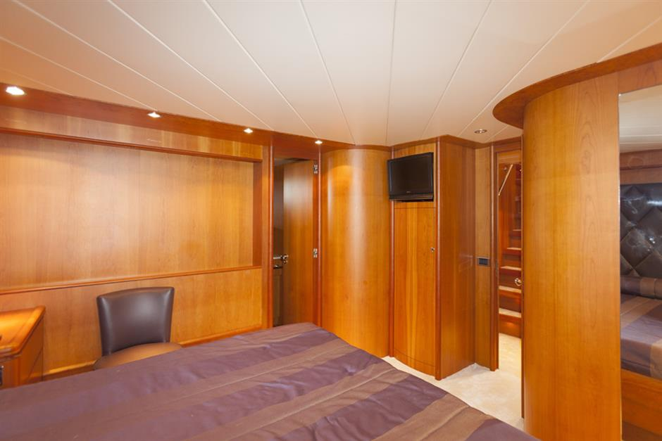 Double Cabin