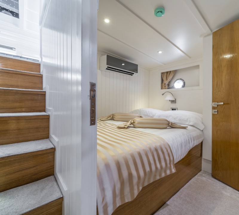 Double Cabin