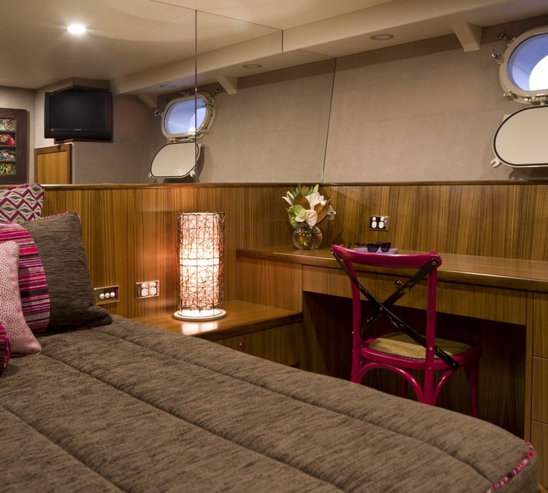 Double-cabin