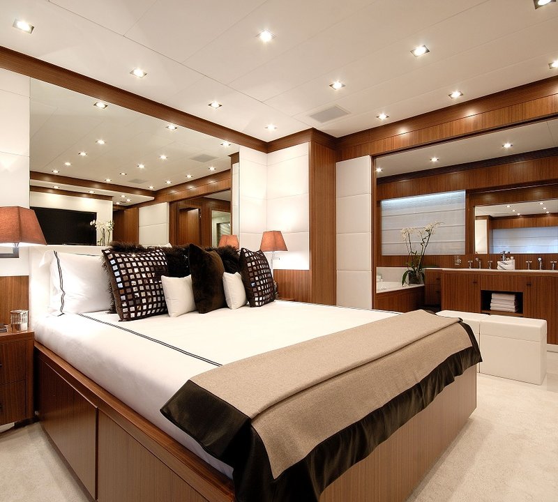 Double Cabin With Plenty Of Space