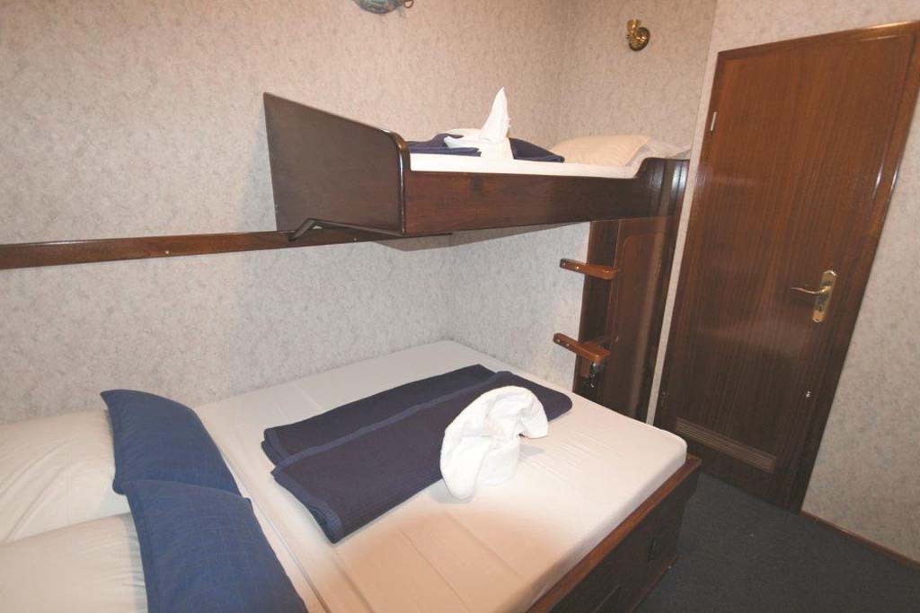 Double Cabin With Pullman