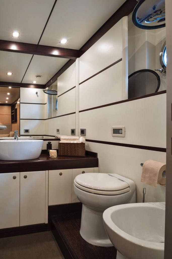 Double Ensuite Bathroom