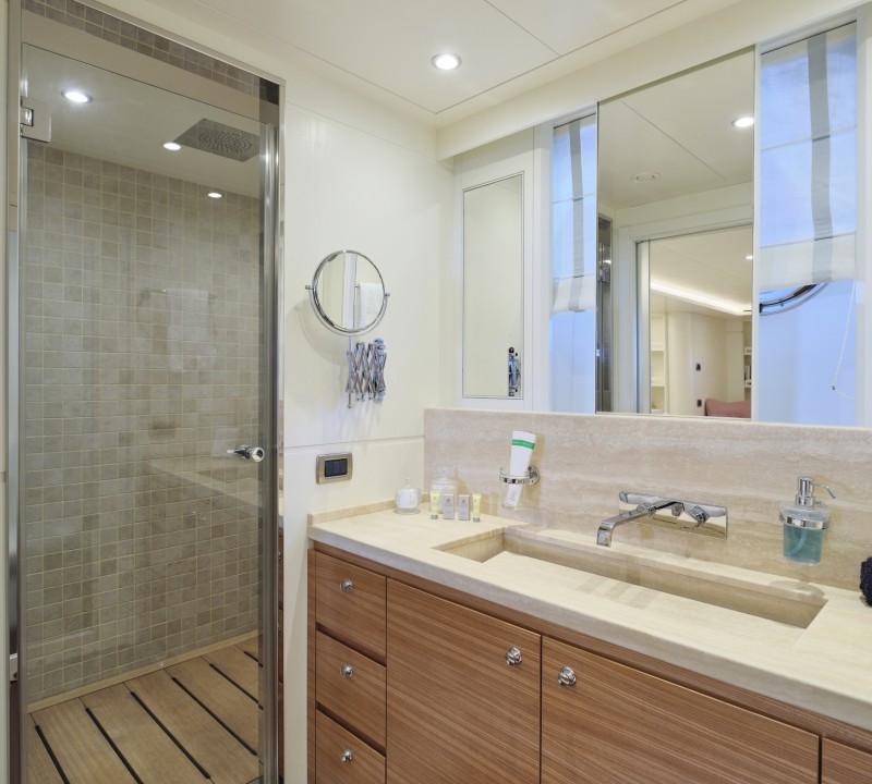 Double Guest Suite Ensuite