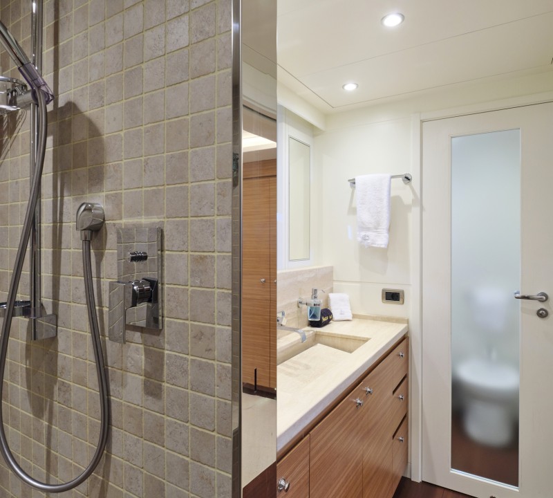 Double Guest Suite Ensuite