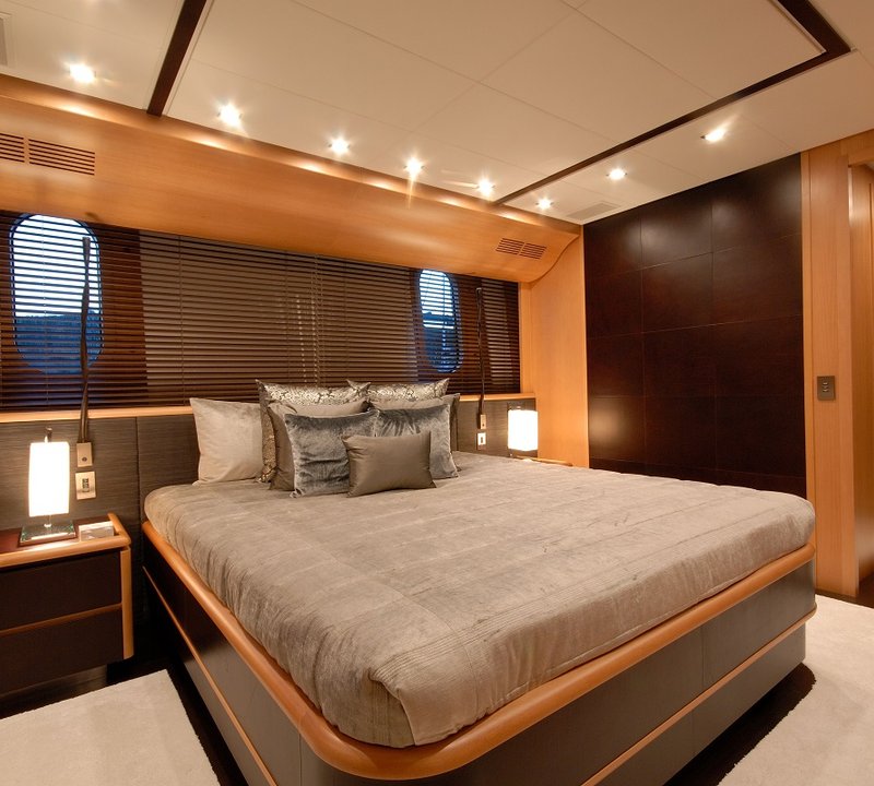 Elegant Double-cabin