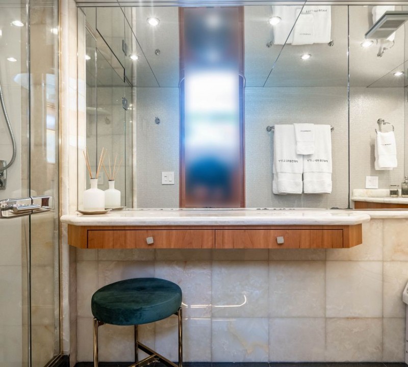 Ensuite Bahtroom