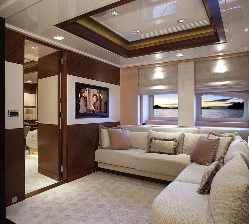 Ensuite Salon