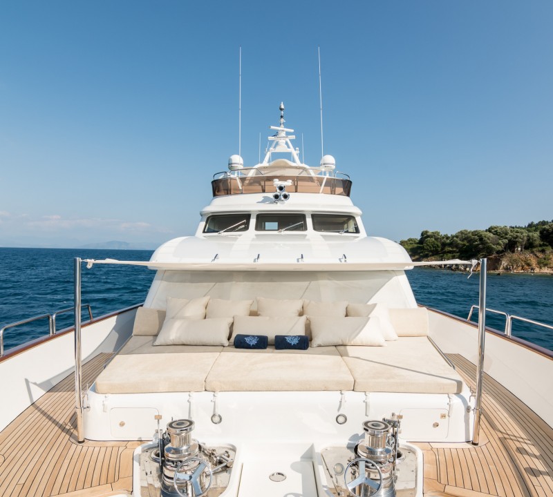 Foredeck Sun Bathing Area
